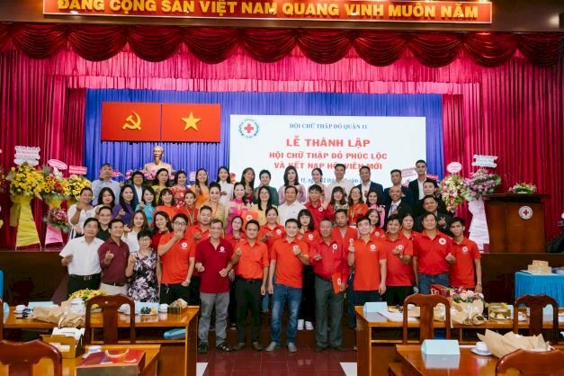 Hội chữ thập đỏ Phúc Lộc trong ngày thành lập 