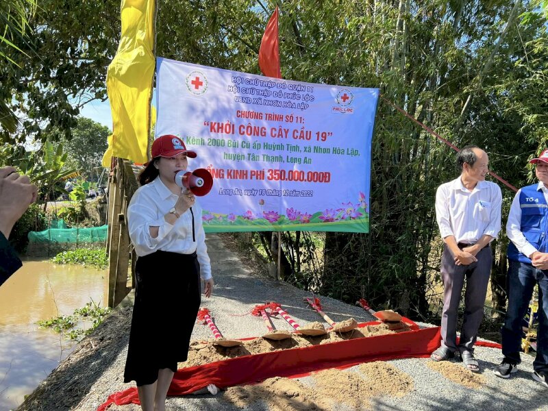 Hội Chữ Thập Đỏ Quận 11 cùng Hội chữ thập Đỏ Phúc Lộc Báo Cáo Chương trình 11 - Cây cầu thứ 19  Cầu Kênh 2000 Long An 