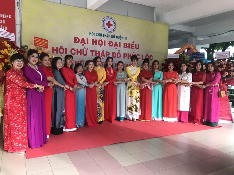 Hoa hậu Võ Thu Sương cam kết trách nhiệm của Chủ tịch Hội Chữ Thập Đỏ Phúc Lộc nhiệm kì 2023-2028 